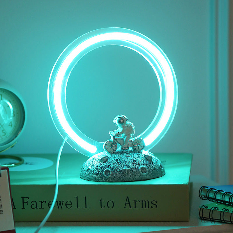 Creative LED Astronaut Nightlight