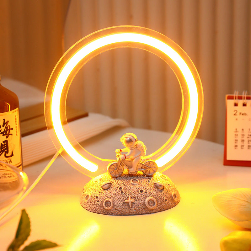 Creative LED Astronaut Nightlight