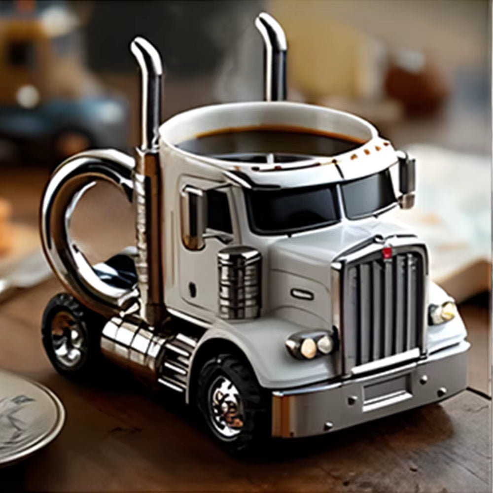 Creative truck design coffee mug shaped like a semi-trailer, 11-ounce capacity.