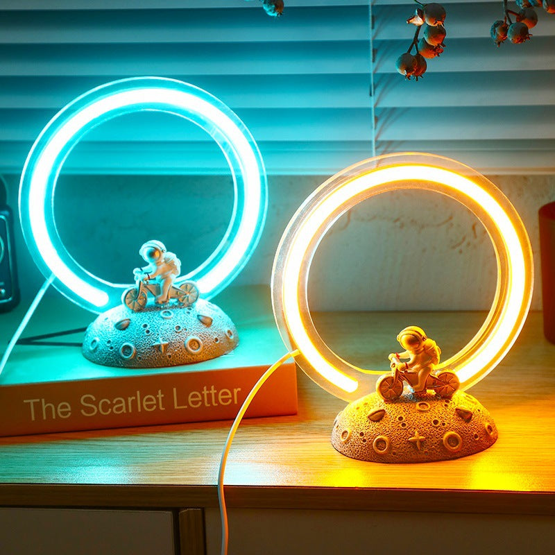 Creative LED Astronaut Nightlight